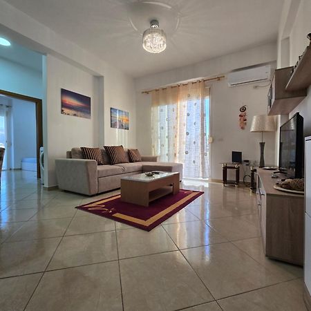 Modern , Quiet , Family Friendly & Fully Furnished Apartment Vlorë Exteriör bild