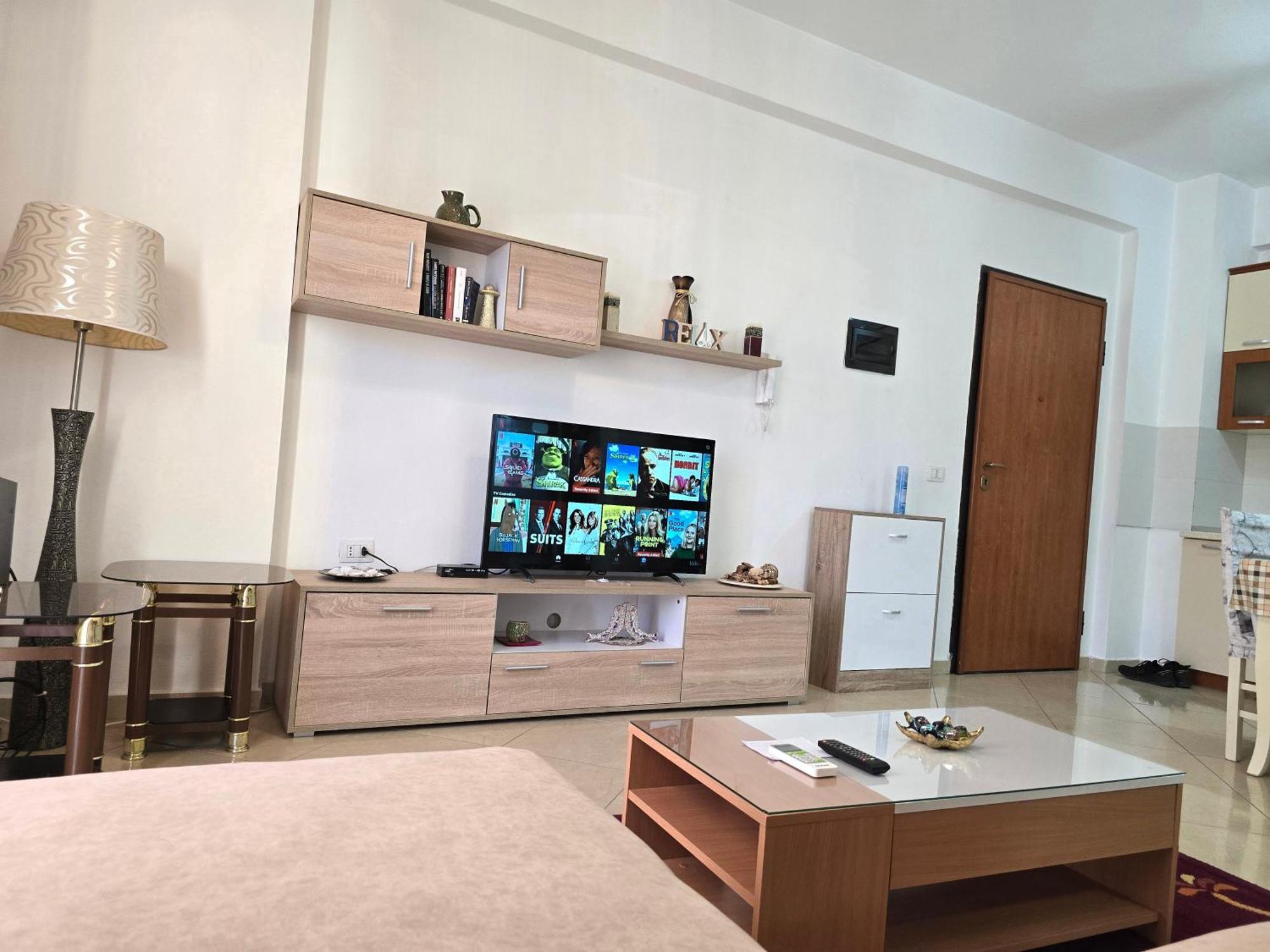 Modern , Quiet , Family Friendly & Fully Furnished Apartment Vlorë Exteriör bild