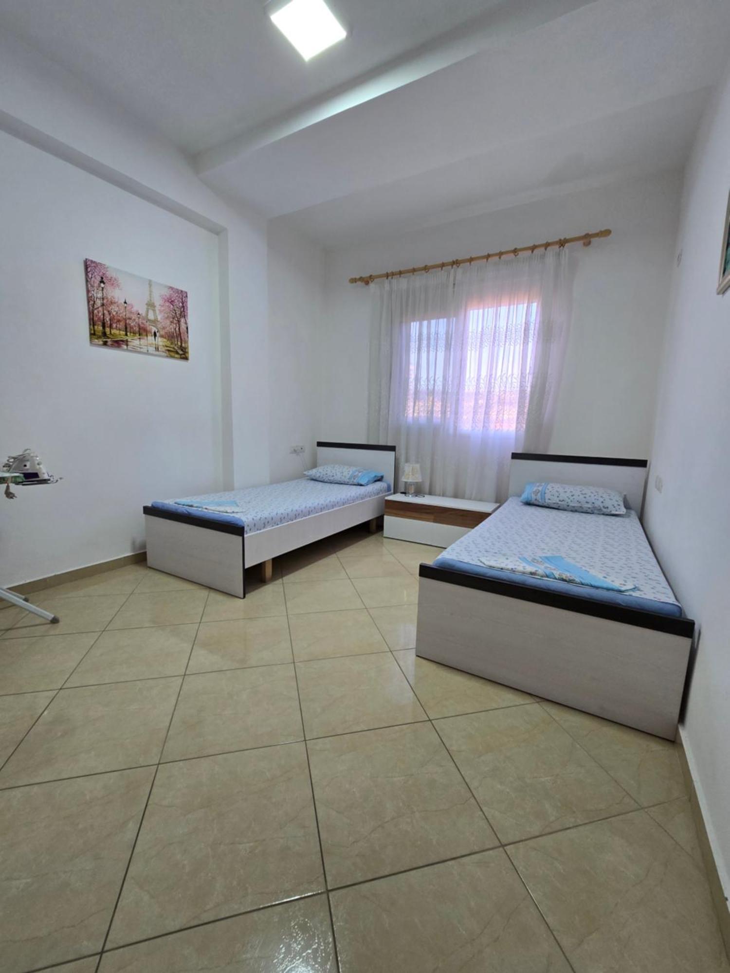 Modern , Quiet , Family Friendly & Fully Furnished Apartment Vlorë Exteriör bild